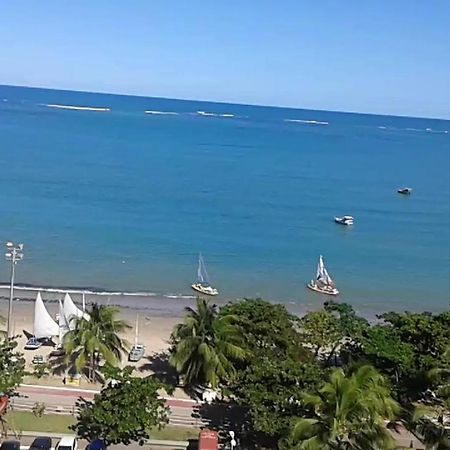 Na Beira Mar De Pajucara- Edif Neo- Apartamento Quarto E Sala- Tem Varanda - Vista Lateral Do Mar- Rua Julio Plech Filho 60 Esquina Com Avenida Doutor Antonio Gouveia - Consumo Eletrico E Pago No Ckeck-Out 1Kwh E 1,35 Reias Maceio  Exterior photo