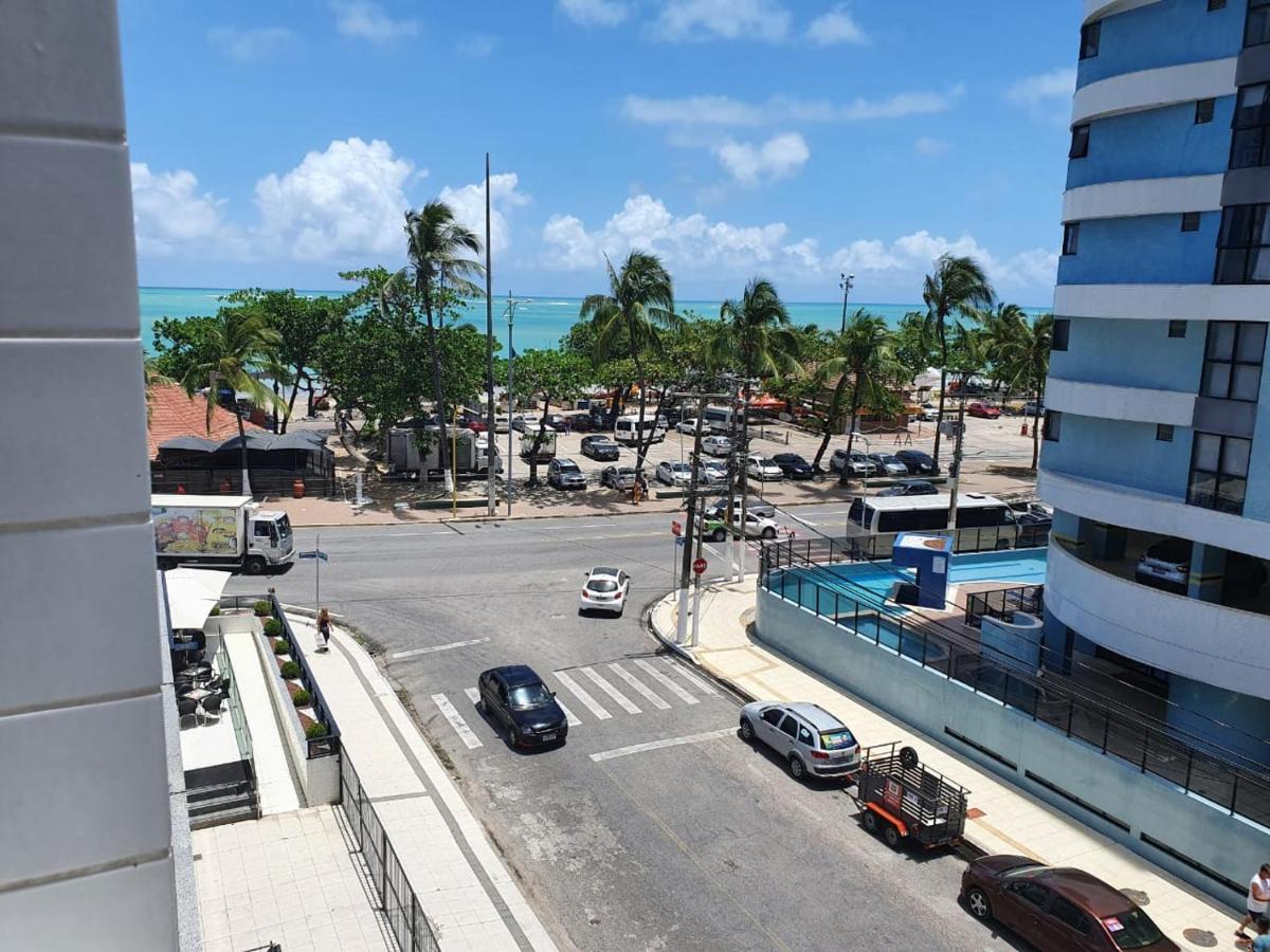Na Beira Mar De Pajucara- Edif Neo- Apartamento Quarto E Sala- Tem Varanda - Vista Lateral Do Mar- Rua Julio Plech Filho 60 Esquina Com Avenida Doutor Antonio Gouveia - Consumo Eletrico E Pago No Ckeck-Out 1Kwh E 1,35 Reias Maceio  Exterior photo