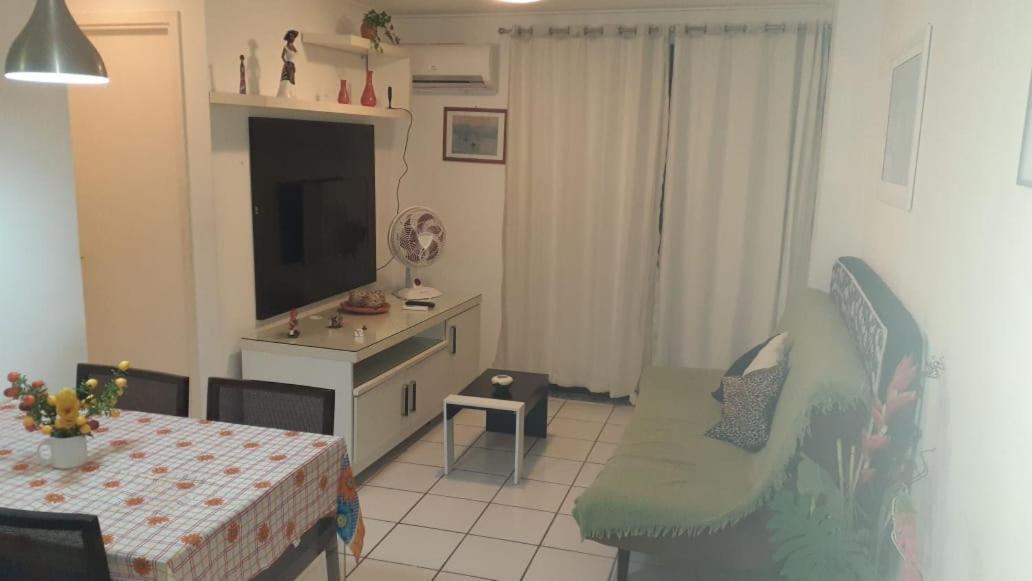 Na Beira Mar De Pajucara- Edif Neo- Apartamento Quarto E Sala- Tem Varanda - Vista Lateral Do Mar- Rua Julio Plech Filho 60 Esquina Com Avenida Doutor Antonio Gouveia - Consumo Eletrico E Pago No Ckeck-Out 1Kwh E 1,35 Reias Maceio  Exterior photo