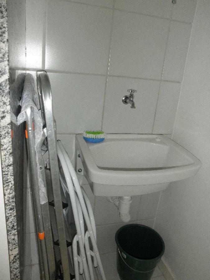 Na Beira Mar De Pajucara- Edif Neo- Apartamento Quarto E Sala- Tem Varanda - Vista Lateral Do Mar- Rua Julio Plech Filho 60 Esquina Com Avenida Doutor Antonio Gouveia - Consumo Eletrico E Pago No Ckeck-Out 1Kwh E 1,35 Reias Maceio  Exterior photo