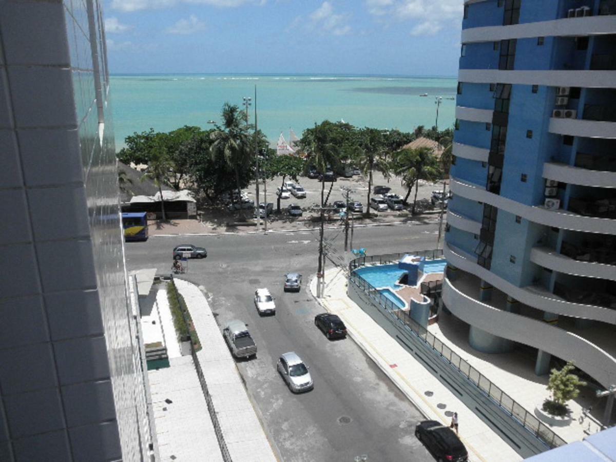 Na Beira Mar De Pajucara- Edif Neo- Apartamento Quarto E Sala- Tem Varanda - Vista Lateral Do Mar- Rua Julio Plech Filho 60 Esquina Com Avenida Doutor Antonio Gouveia - Consumo Eletrico E Pago No Ckeck-Out 1Kwh E 1,35 Reias Maceio  Exterior photo