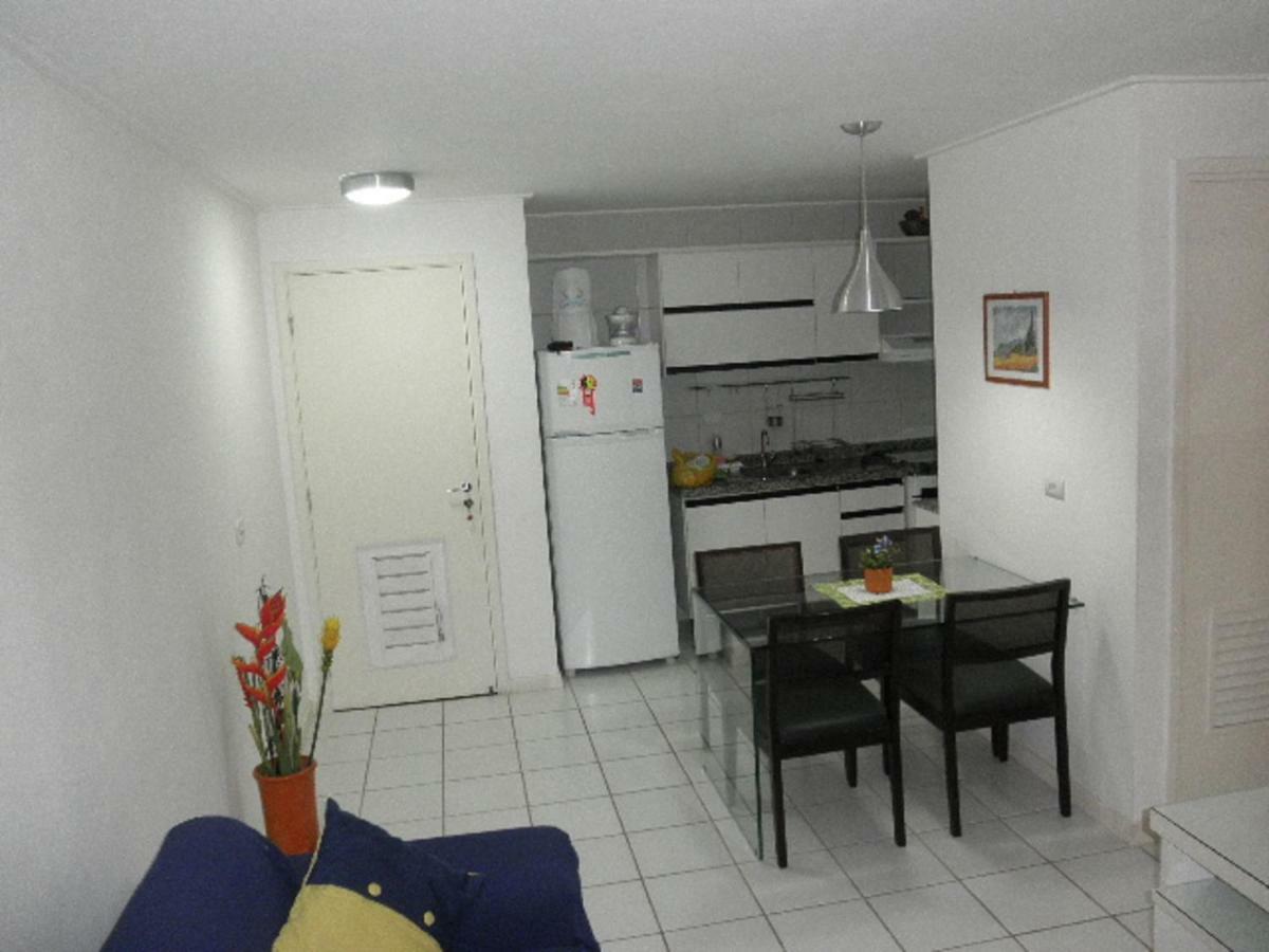 Na Beira Mar De Pajucara- Edif Neo- Apartamento Quarto E Sala- Tem Varanda - Vista Lateral Do Mar- Rua Julio Plech Filho 60 Esquina Com Avenida Doutor Antonio Gouveia - Consumo Eletrico E Pago No Ckeck-Out 1Kwh E 1,35 Reias Maceio  Exterior photo